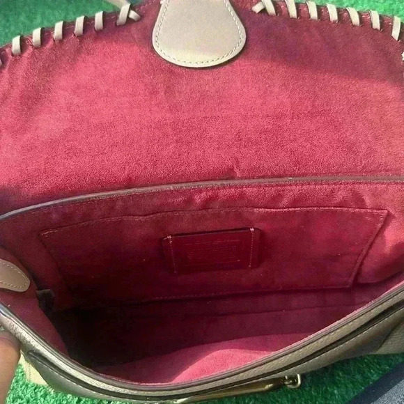 COACH - Picture 4 of 6